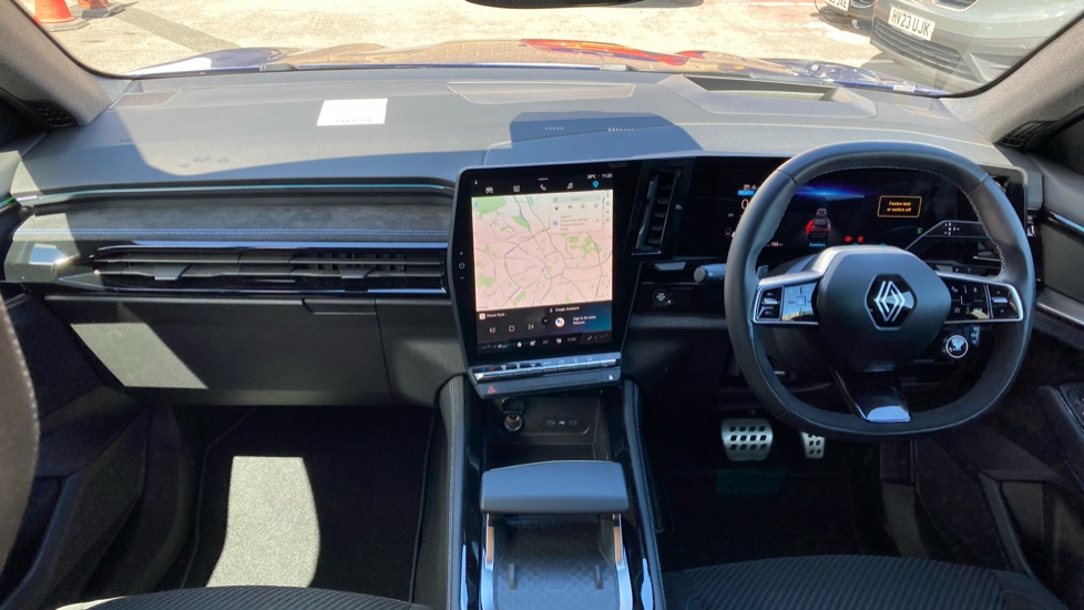 Renault Austral E-Tech FHEV Techno Esprit Alpine 5dr Auto Hybrid Estate - Image 10