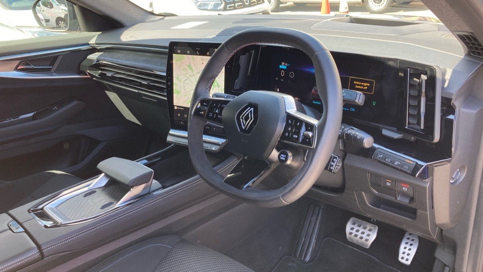 Renault Austral E-Tech FHEV Techno Esprit Alpine 5dr Auto Hybrid Estate - Image 11
