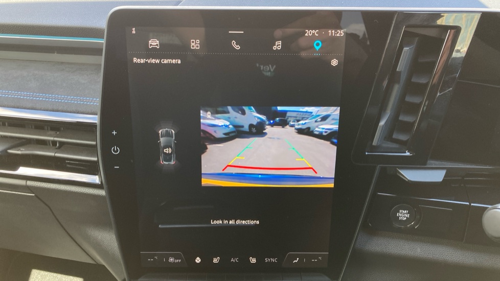 Renault Austral E-Tech FHEV Techno Esprit Alpine 5dr Auto Hybrid Estate - Image 22