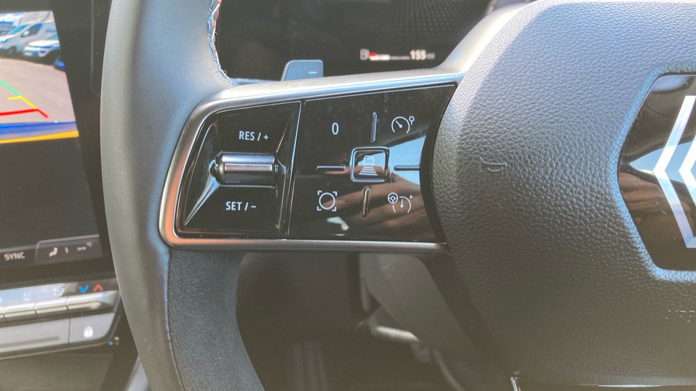 Renault Austral E-Tech FHEV Techno Esprit Alpine 5dr Auto Hybrid Estate - Image 26