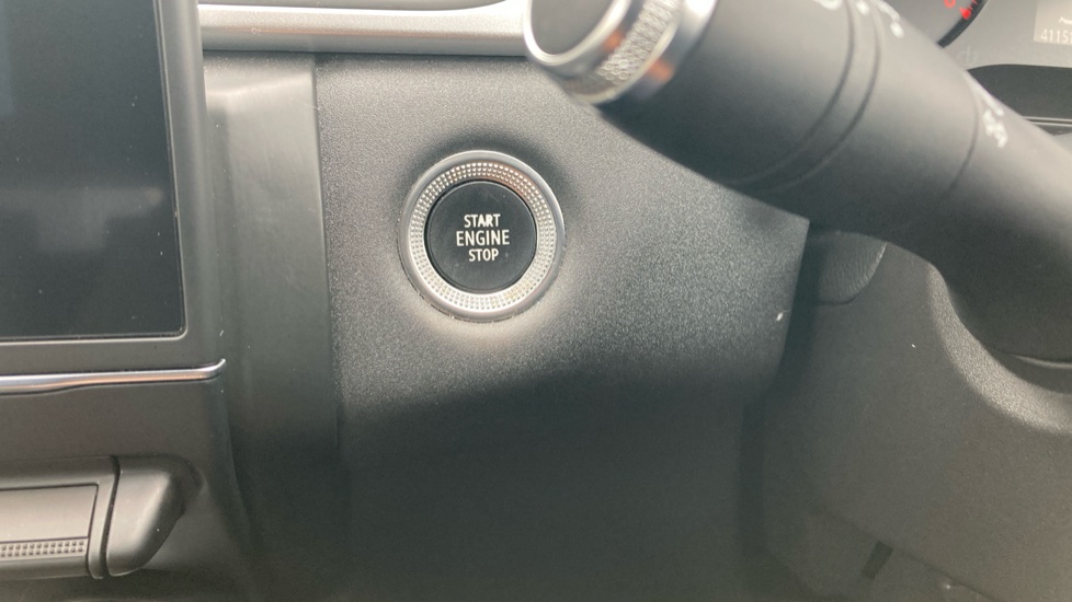 Renault Captur 1.0 TCE 100 Iconic 5dr Petrol Hatchback - Image 28