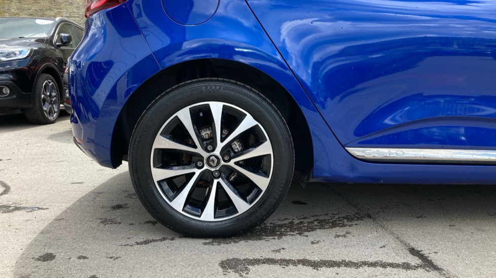 Renault Clio 1.0 TCe 100 Iconic 5dr Petrol Hatchback - Image 7
