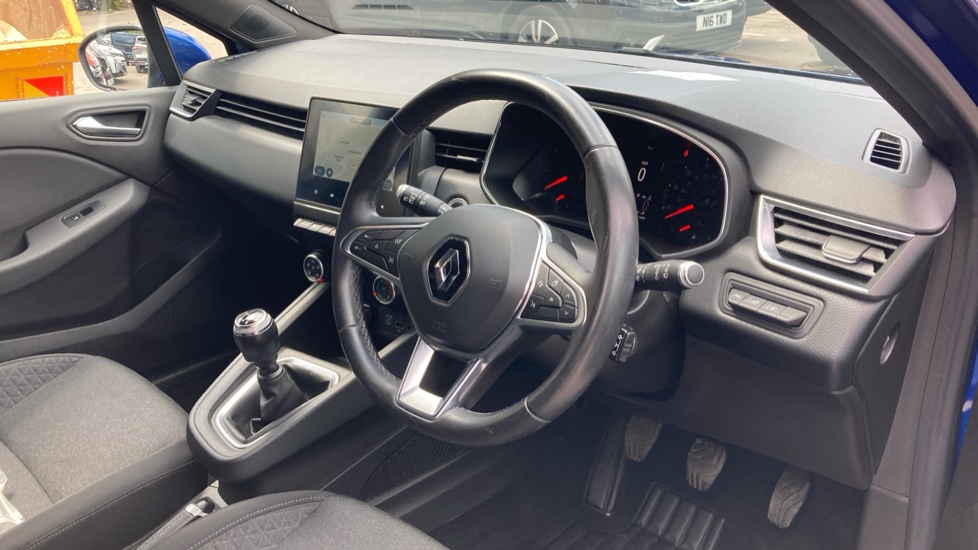 Renault Clio 1.0 TCe 100 Iconic 5dr Petrol Hatchback - Image 11