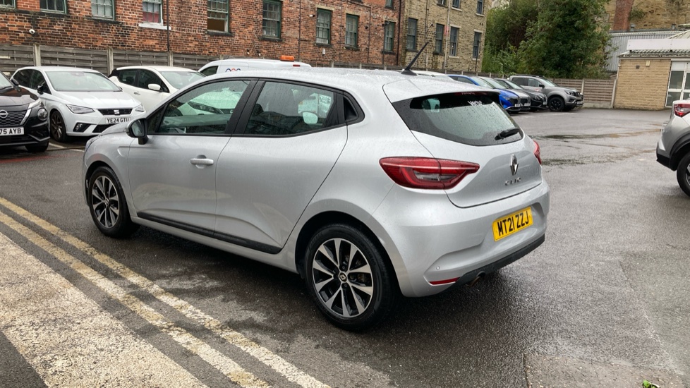 Renault Clio 1.0 SCe 65 Iconic 5dr Petrol Hatchback - Image 17