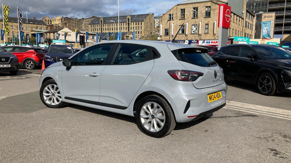 Renault Clio 1.0 TCe 90 Evolution 5dr Petrol Hatchback - Image 17