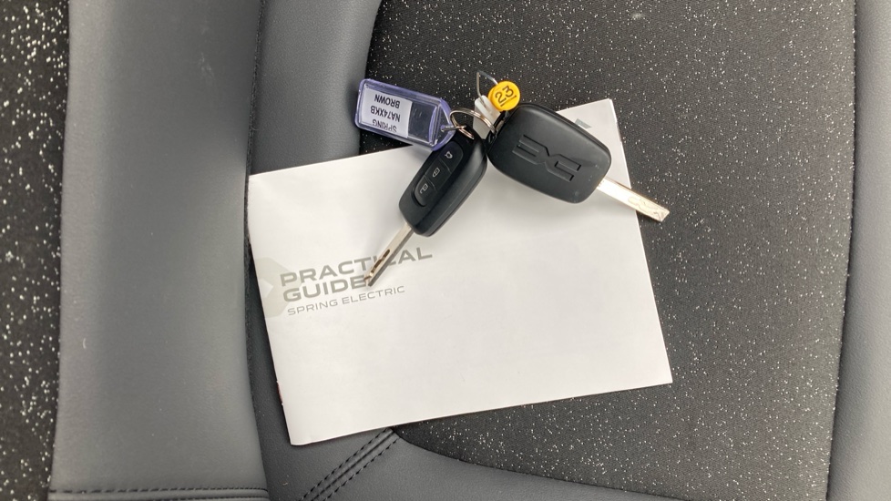 Dacia Spring 27kWh Extreme 65 48kW 5dr Auto Electric Hatchback - Image 19