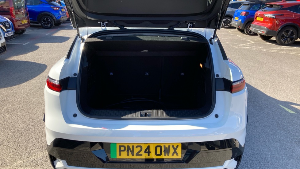 Renault Megane E-Tech EV60 160kW Equilibre 60kWh Optimum Charge 5dr Auto Electric Hatchback - Image 4