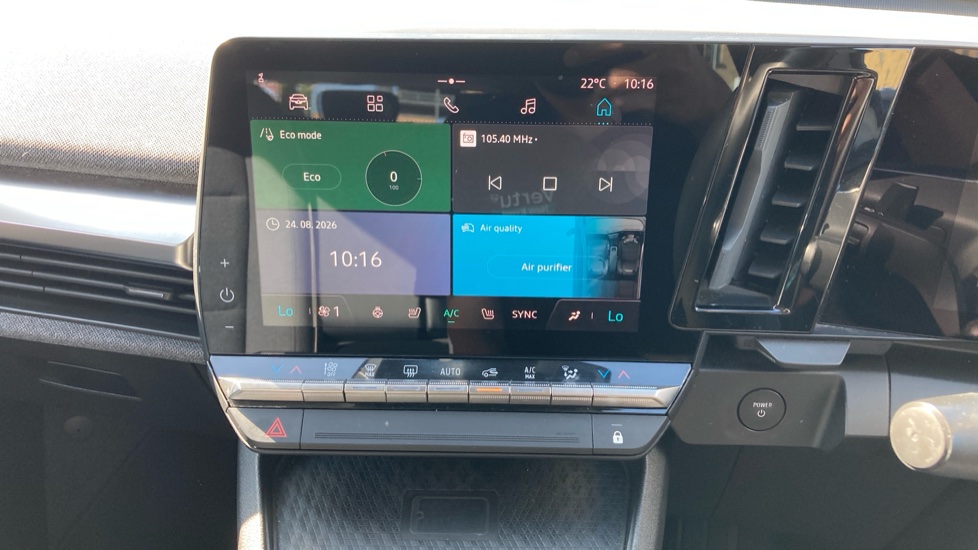 Renault Megane E-Tech EV60 160kW Equilibre 60kWh Optimum Charge 5dr Auto Electric Hatchback - Image 12