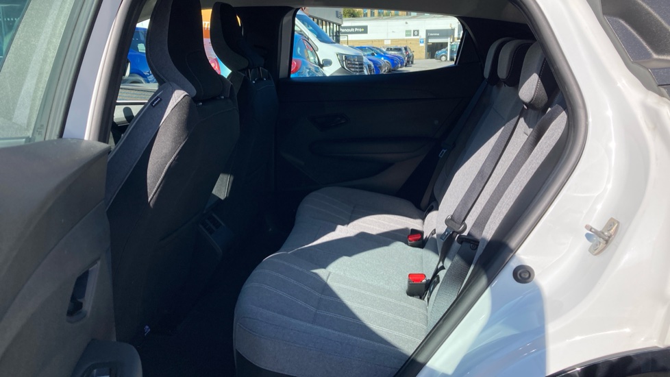Renault Megane E-Tech EV60 160kW Equilibre 60kWh Optimum Charge 5dr Auto Electric Hatchback - Image 16