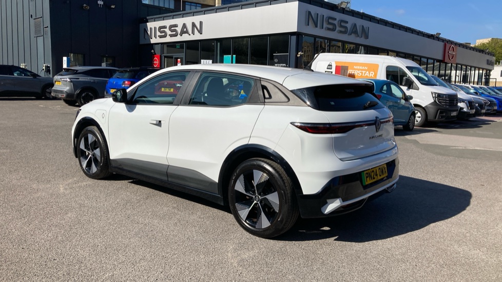 Renault Megane E-Tech EV60 160kW Equilibre 60kWh Optimum Charge 5dr Auto Electric Hatchback - Image 17