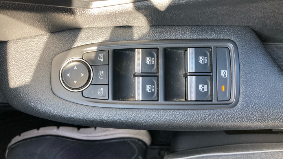 Renault Megane E-Tech EV60 160kW Equilibre 60kWh Optimum Charge 5dr Auto Electric Hatchback - Image 28