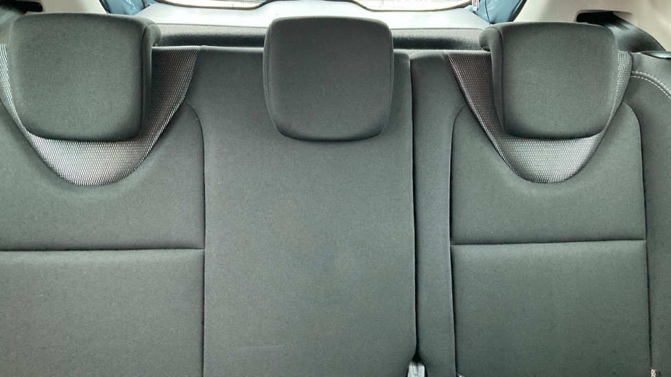 Renault Clio 0.9 TCE 90 Iconic 5dr Petrol Hatchback - Image 15