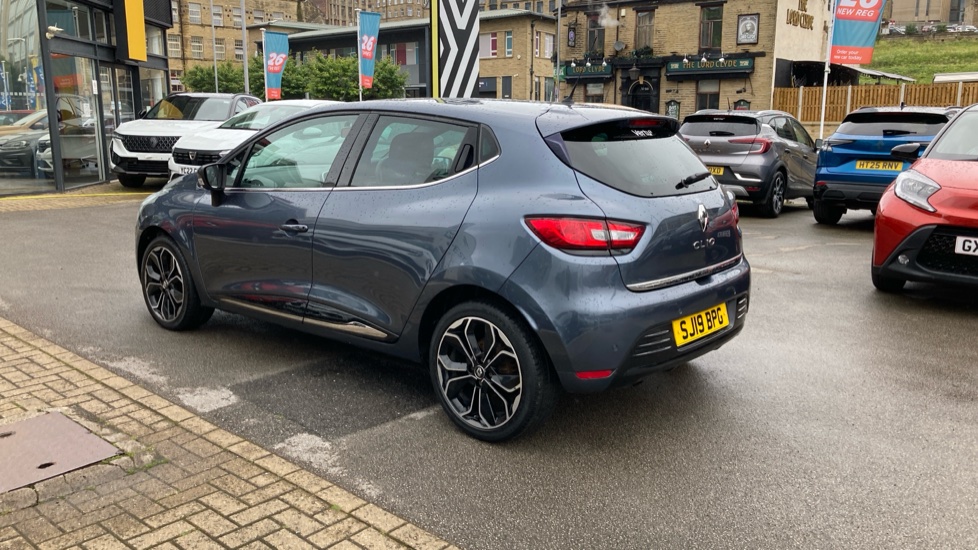 Renault Clio 0.9 TCE 90 Iconic 5dr Petrol Hatchback - Image 17