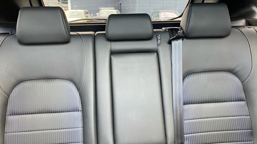 Nissan Qashqai 1.3 DiG-T MH Tekna [Bose] 5dr Petrol Hatchback - Image 15