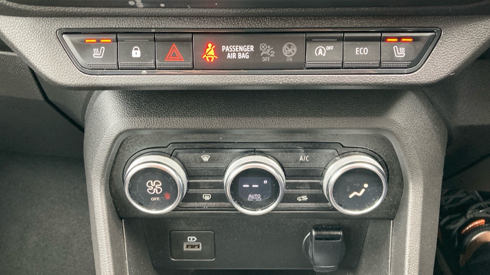 Dacia Sandero Stepway 1.0 TCe Prestige 5dr Petrol Hatchback - Image 22