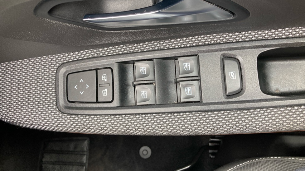 Dacia Sandero Stepway 1.0 TCe Prestige 5dr Petrol Hatchback - Image 27
