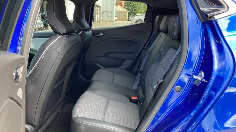 Renault Clio 1.0 TCe 90 Techno 5dr Petrol Hatchback - Image 16
