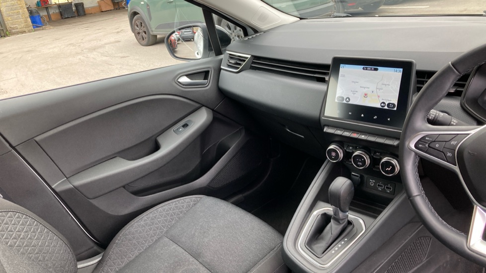 Renault Clio 1.6 E-TECH full hybrid 145 Evolution 5dr Auto Hybrid Hatchback - Image 14