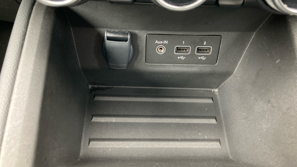 Renault Clio 1.6 E-TECH full hybrid 145 Evolution 5dr Auto Hybrid Hatchback - Image 22