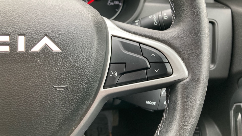 Dacia Duster 1.3 TCe 130 Journey 5dr Petrol Estate - Image 32