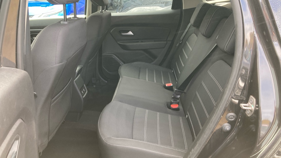 Dacia Duster 1.0 TCe 90 Prestige 5dr Petrol Estate - Image 16