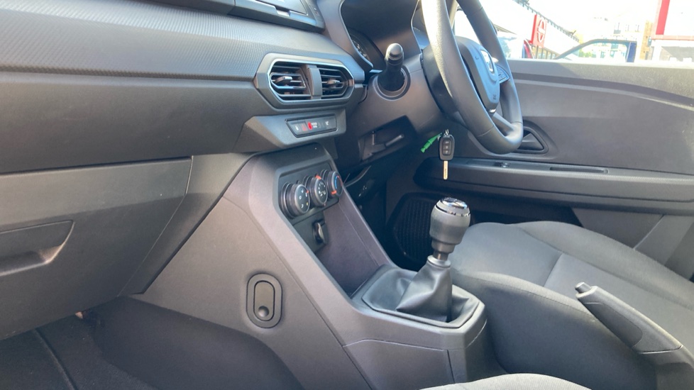 Dacia Sandero 1.0 SCe Essential 5dr Petrol Hatchback - Image 13