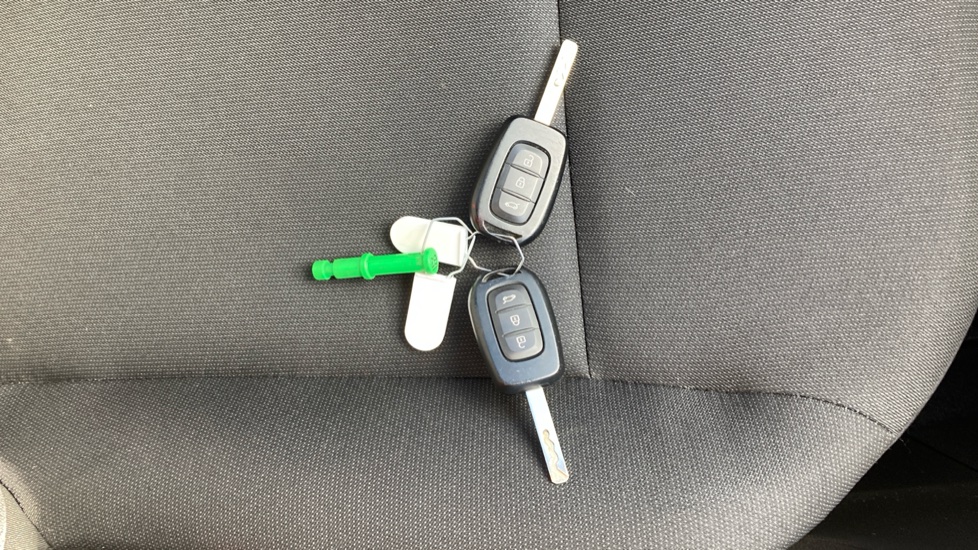 Dacia Sandero 1.0 SCe Essential 5dr Petrol Hatchback - Image 20