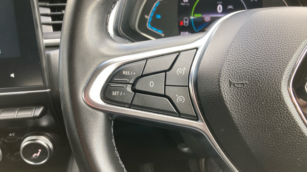 Renault Captur 1.6 E-Tech full hybrid 145 Evolution 5dr Auto Hybrid Hatchback - Image 24
