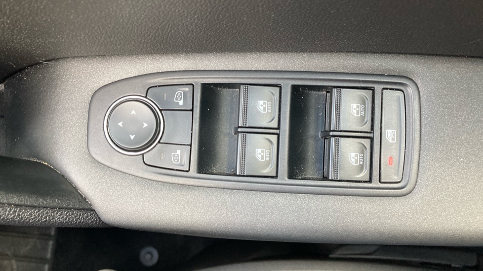Renault Captur 1.6 E-Tech full hybrid 145 Evolution 5dr Auto Hybrid Hatchback - Image 26