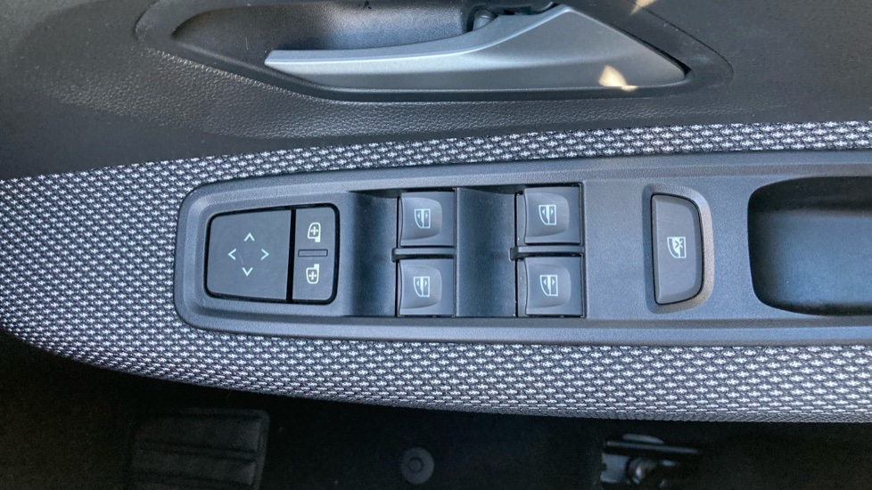 Dacia Sandero 1.0 Tce Expression 5dr Bi Fuel Hatchback - Image 24