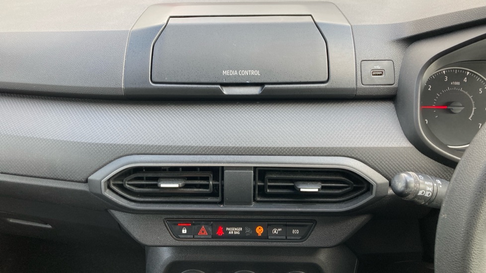 Dacia Sandero 1.0 Tce Essential 5dr Petrol Hatchback - Image 12