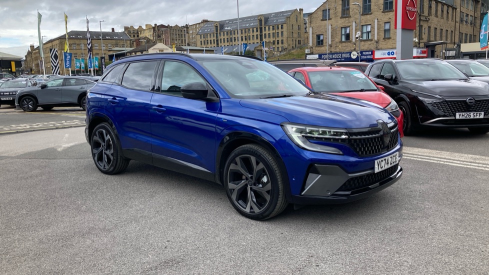 Renault Austral E-Tech FHEV Iconic Esprit Alpine 5dr Auto Hybrid Estate - Image 8