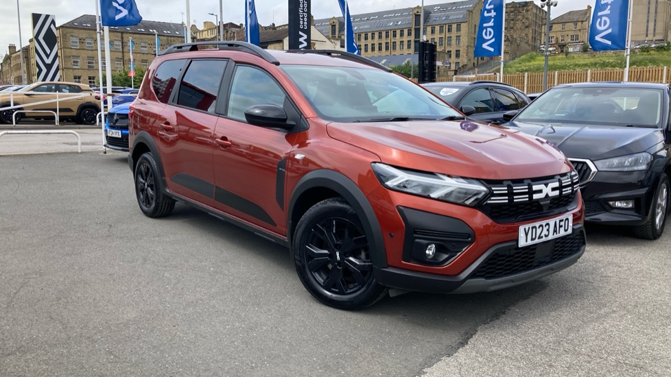 Dacia Jogger 1.0 TCe Extreme SE 5dr Petrol Estate - Image 8