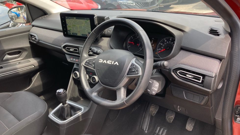 Dacia Jogger 1.0 TCe Extreme SE 5dr Petrol Estate - Image 11