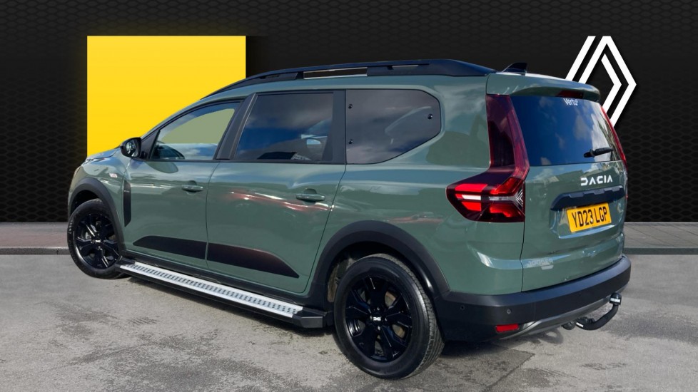 Dacia Jogger 1.6 HEV Extreme SE 5dr Auto Hybrid Estate - Image 2