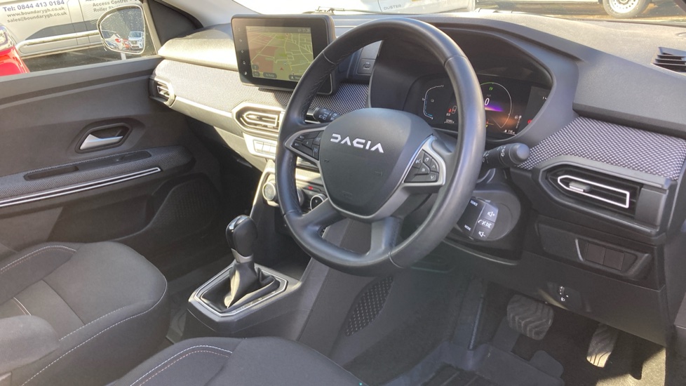 Dacia Jogger 1.6 HEV Extreme SE 5dr Auto Hybrid Estate - Image 11