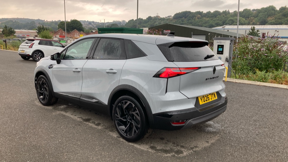 Renault Symbioz 1.3 TCe 140 Techno Esprit Alpine 5dr Petrol Estate - Image 17