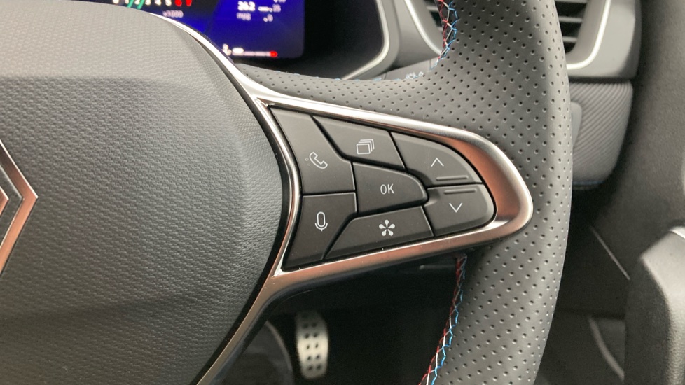 Renault Symbioz 1.3 TCe 140 Techno Esprit Alpine 5dr Petrol Estate - Image 26