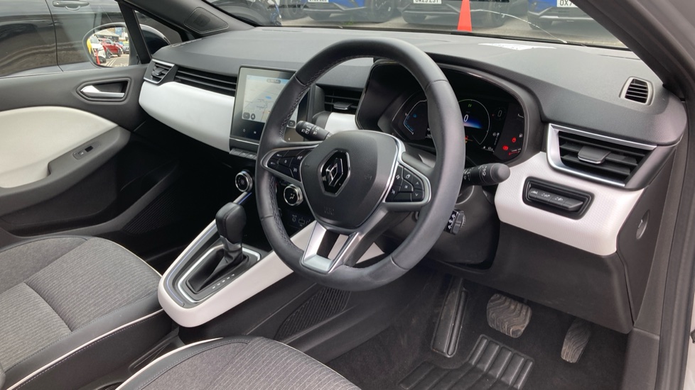 Renault Clio 1.6 E-TECH full hybrid 145 Techno 5dr Auto Hybrid Hatchback - Image 11