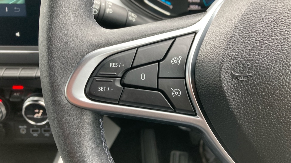 Renault Clio 1.6 E-TECH full hybrid 145 Techno 5dr Auto Hybrid Hatchback - Image 26