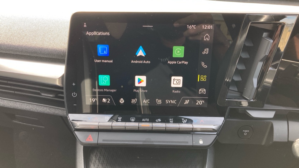 Renault Megane E-Tech EV60 160kW Techno 60kWh Optimum Charge 5dr Auto Electric Hatchback - Image 12