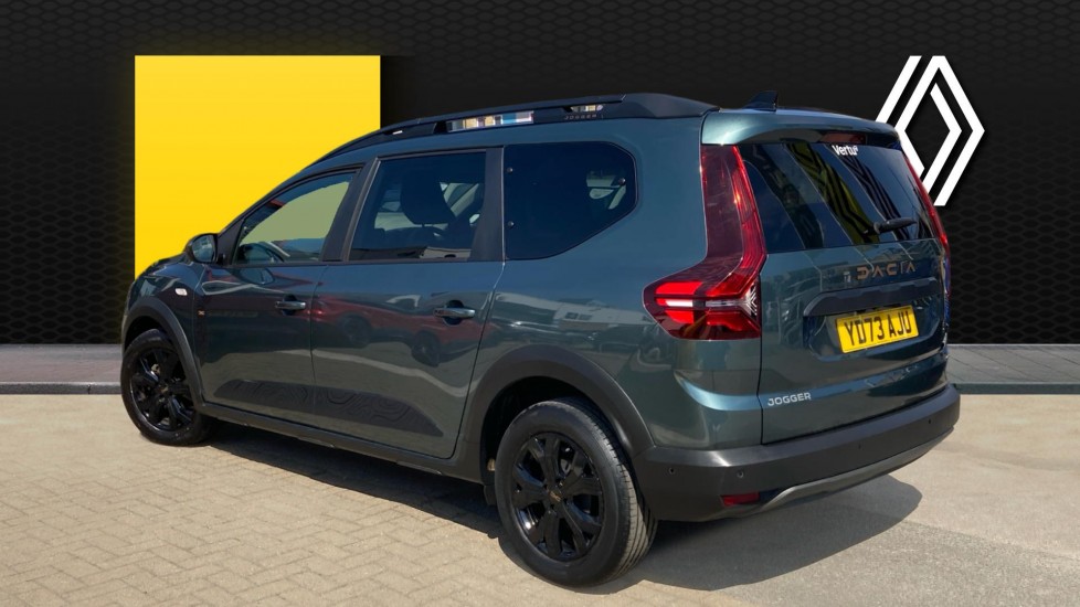 Dacia Jogger 1.0 TCe Extreme 5dr Petrol Estate - Image 2