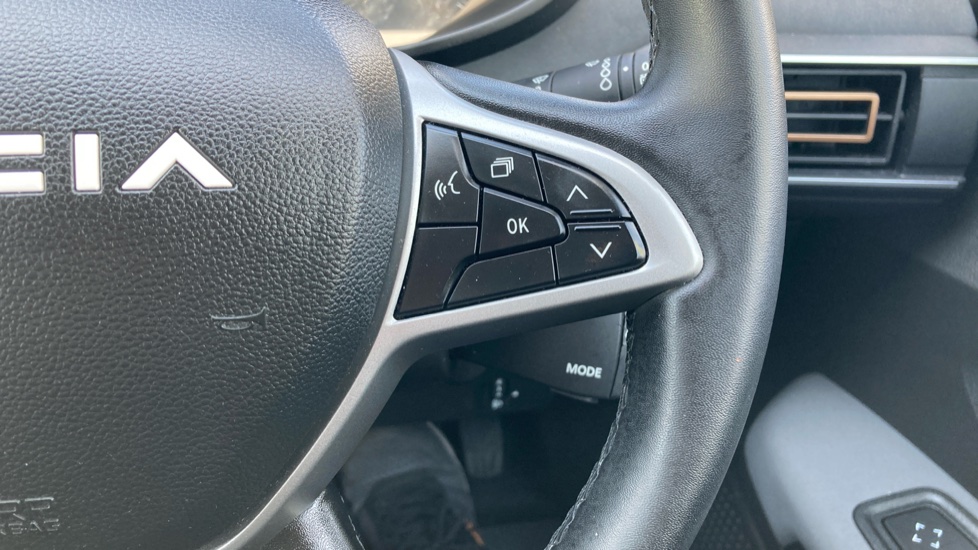 Dacia Jogger 1.0 TCe Extreme 5dr Petrol Estate - Image 26
