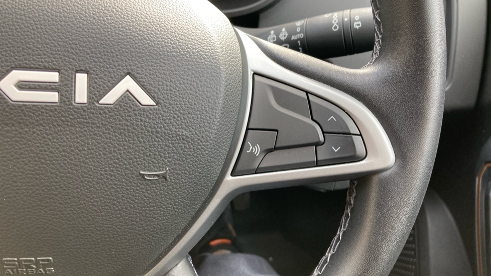 Dacia Duster 1.3 TCe 150 Extreme 5dr EDC Petrol Estate - Image 29