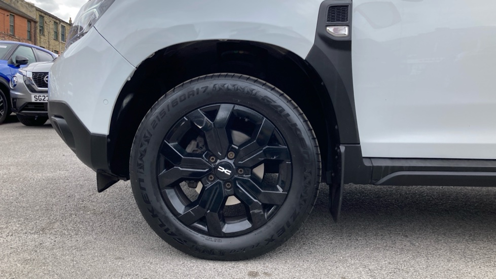 Dacia Duster 1.3 TCe 150 Extreme SE 5dr EDC Petrol Estate - Image 7