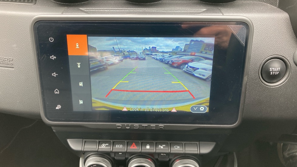 Dacia Duster 1.3 TCe 150 Extreme SE 5dr EDC Petrol Estate - Image 17