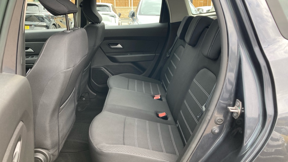 Dacia Duster 1.0 TCe 90 Expression 5dr Petrol Estate - Image 16