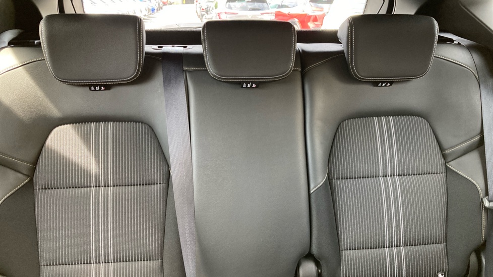 Renault Captur 1.6 E-Tech full hybrid 145 Engineered 5dr Auto Hybrid Hatchback - Image 15