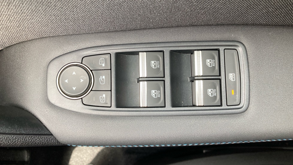 Renault Symbioz 1.3 TCe 140 Techno Esprit Alpine 5dr Petrol Estate - Image 27