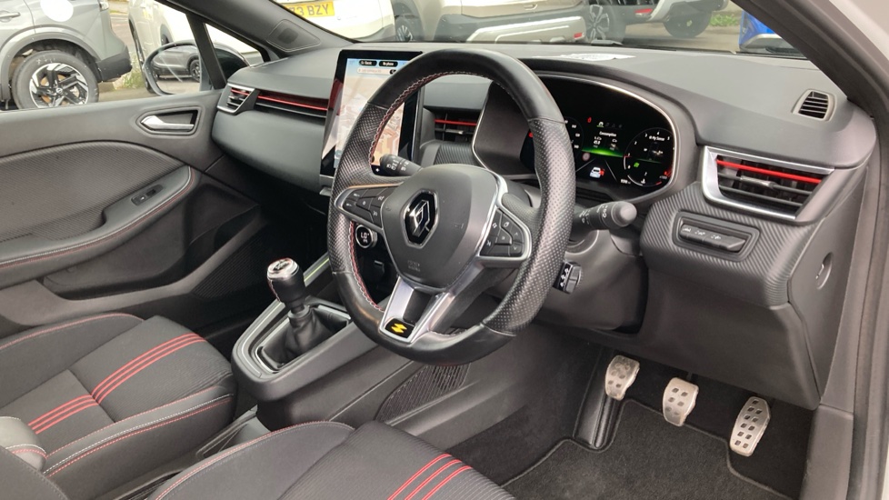 Renault Clio 1.0 TCe 90 RS Line 5dr Petrol Hatchback - Image 11